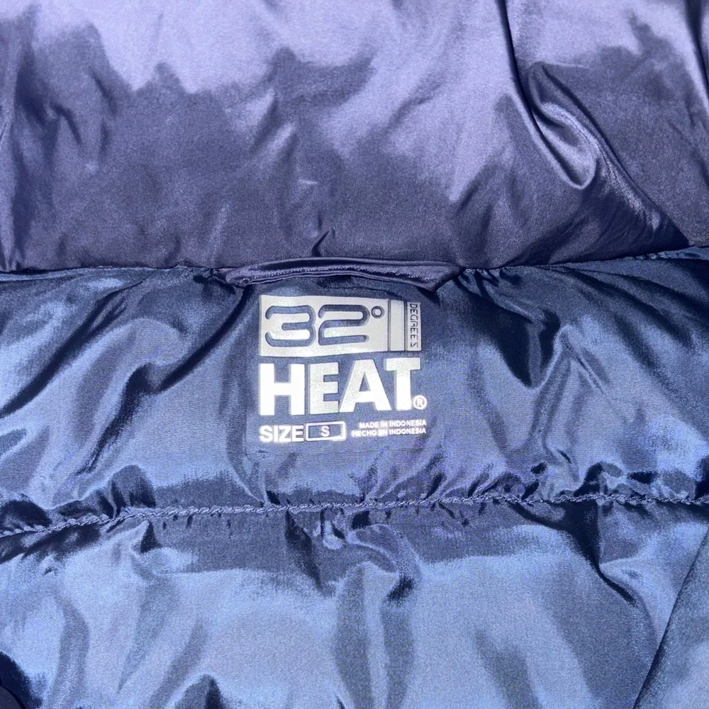 32 Degrees Women's Dark Blue Puffer Vest - Picture 3 of 3